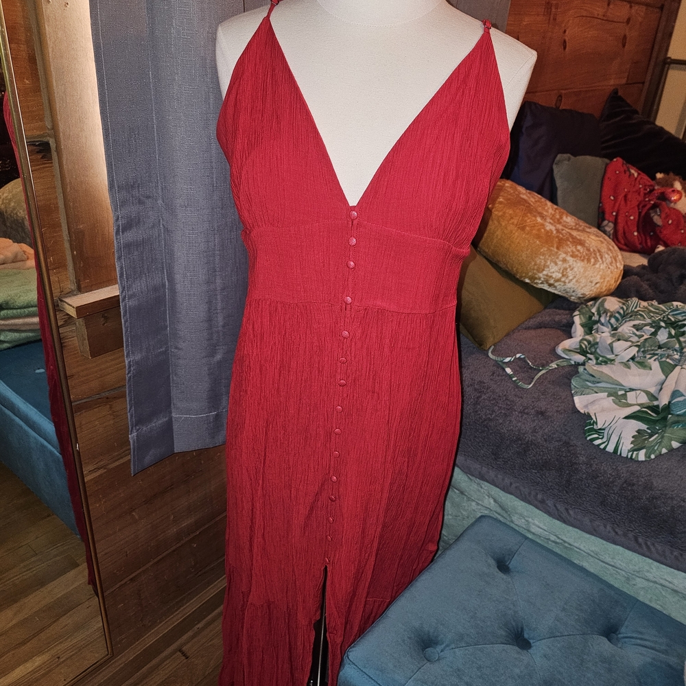 Abercrombie & Fitch Scarlet Midi Dress